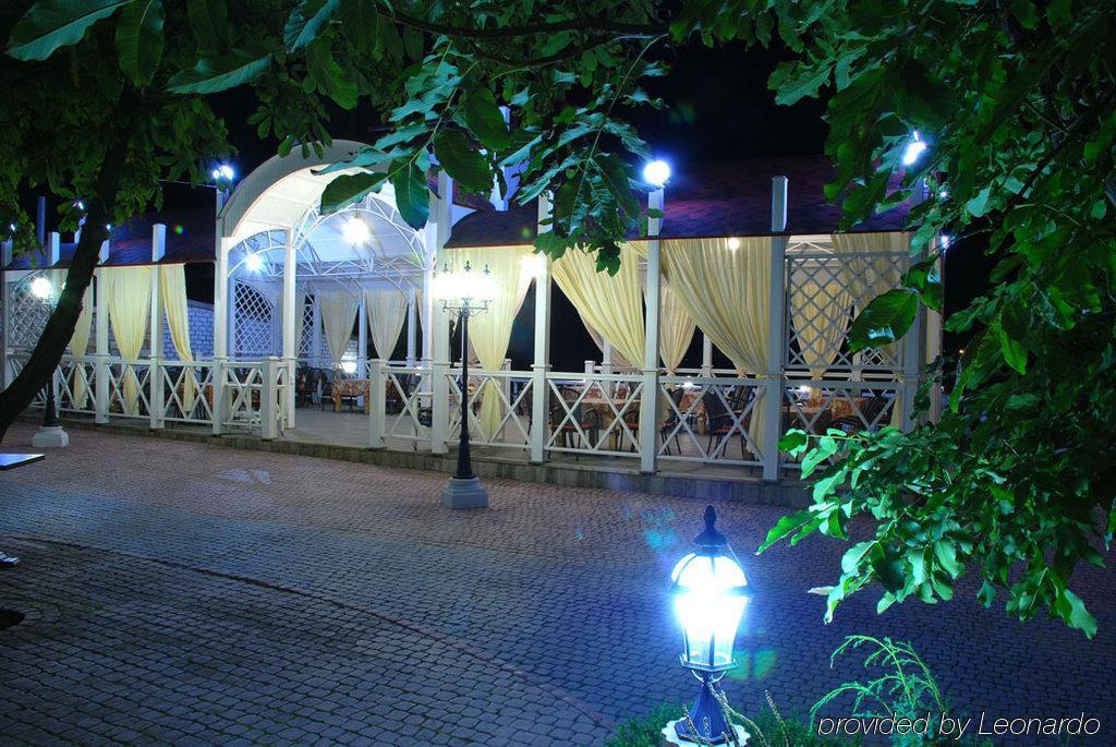 Optima River Mykolaiv Restoran fotoğraf
